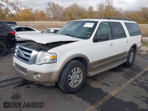 ✅ 2013 Ford Expedition Max XLT • VIN: 1FMJK1J5XDEF29202 • Lot: 43726370. Wystawiony na IAAI z przebiegiem 243 790 mil. Bezpłatny archiwum sprzedaży aukcyjnych z USA i szczegółowy raport historii pojazdu na DreamBid. Zdjęcie 17.