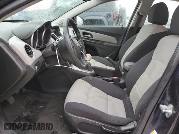 ✅ 2016 Chevrolet Cruze LS • VIN: 1G1PB5SG8G7200506 • Lot: 85978084. Listed on Copart with 73,400 mi. Free auction sales archive from the USA and detailed vehicle history report at DreamBid. Image 7.