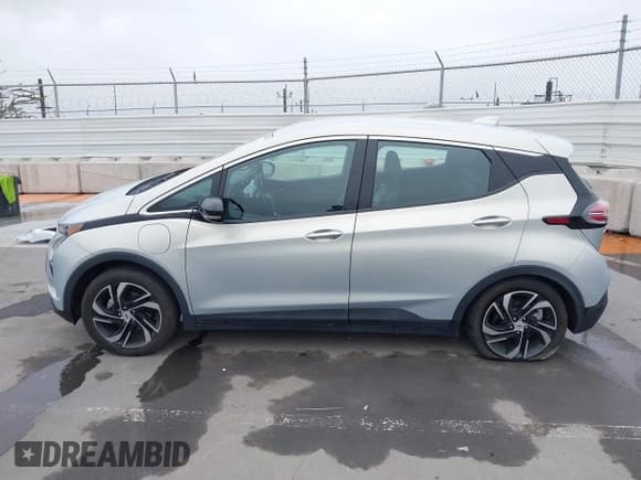 ✅ 2022 Chevrolet Bolt EV 2LT • VIN: 1G1FX6S08N4119154 • Lot: 42484203. Wystawiony na IAAI z przebiegiem 48 613 mil. Bezpłatny archiwum sprzedaży aukcyjnych z USA i szczegółowy raport historii pojazdu na DreamBid. Zdjęcie 14.