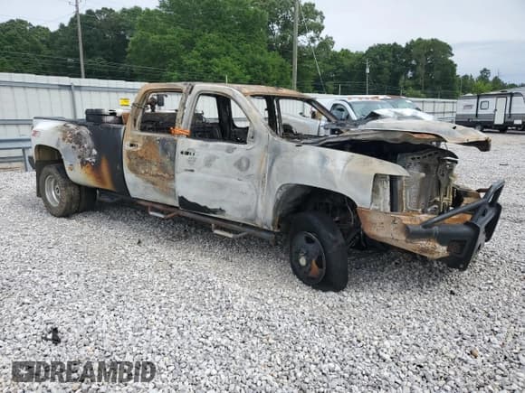✅ 2013 Chevrolet Silverado 3500HD LTZ • VIN: 1GC4K1C84DF192593 • Lot: 57309905. Listed on Copart with Not provided. Free auction sales archive from the USA and detailed vehicle history report at DreamBid. Image 4.