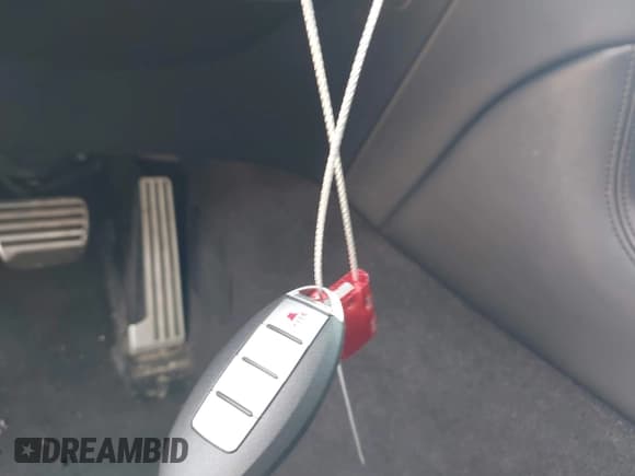 ✅ 2013 Infiniti M • VIN: JN1BY1AP1DM510720 • Lot: 43167181. Wystawiony na IAAI z przebiegiem 124 483 mil. Bezpłatny archiwum sprzedaży aukcyjnych z USA i szczegółowy raport historii pojazdu na DreamBid. Zdjęcie 11.