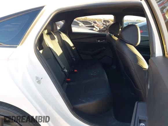 ✅ 2023 Honda Accord Sport-L • VIN: 1HGCY2F73PA021906 • Lot: 43164215. Listed on IAAI with 4,440 mi. Free auction sales archive from the USA and detailed vehicle history report at DreamBid. Image 8.