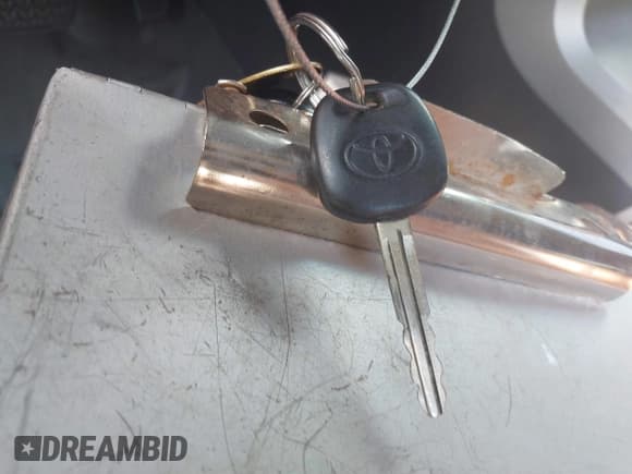 ✅ 2012 Toyota Tundra Limited • VIN: 5TFHW5F16CX216011 • Lot: 43000561. Listed on IAAI with 333,027 mi. Free auction sales archive from the USA and detailed vehicle history report at DreamBid. Image 11.