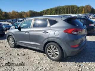 2018 Hyundai Tucson SE z VIN KM8J2CA49JU806698, wystawiony jako Copart lot #85877065 z przebiegiem 110 126 mil mil oraz Szkoda całkowita • Salvage title. Historia ofert i sprzedaży dostępna na DreamBid. Obrazek 2.
