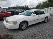 ✅ 2011 Lincoln Town Car Signature Limited • VIN: 2LNBL8CV4BX757294 • Lot: 69808014. Listed on Copart with 159,069 mi. Free auction sales archive from the USA and detailed vehicle history report at DreamBid. Image 1.