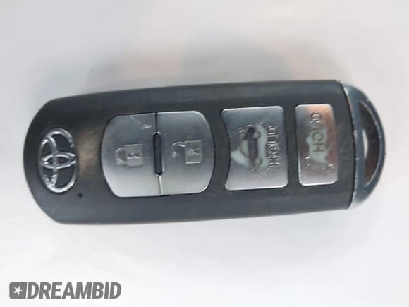 ✅ 2017 Toyota Yaris • VIN: 3MYDLBYVXHY157784 • Lot: 43366309. Wystawiony na IAAI z przebiegiem 52 864 mil. Bezpłatny archiwum sprzedaży aukcyjnych z USA i szczegółowy raport historii pojazdu na DreamBid. Zdjęcie 11.