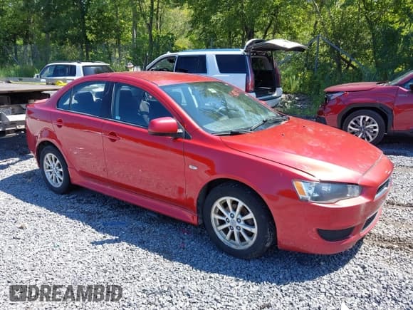 ✅ 2012 Mitsubishi Lancer SE • VIN: JA32V2FW4CU024816 • Lot: 43017324. Wystawiony na IAAI z przebiegiem 136 530 mil. Bezpłatny archiwum sprzedaży aukcyjnych z USA i szczegółowy raport historii pojazdu na DreamBid. Zdjęcie 1.