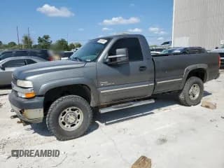 ✅ 2001 Chevrolet Silverado 2500HD • VIN: 1GCHK24141E235078 • Lot: 69609054. Wystawiony na Copart z przebiegiem 192 829 mil. Bezpłatny archiwum sprzedaży aukcyjnych z USA i szczegółowy raport historii pojazdu na DreamBid. Zdjęcie 1.