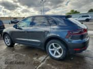 ✅ 2017 Porsche Macan • VIN: WP1AA2A52HLB04134 • Lot: 84925975. Wystawiony na Copart z przebiegiem 100 131 mil. Bezpłatny archiwum sprzedaży aukcyjnych z USA i szczegółowy raport historii pojazdu na DreamBid. Zdjęcie 2.
