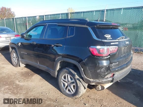 ✅ 2019 Jeep Compass Sport • VIN: 3C4NJDAB7KT850935 • Лот: 43434718. Опубликован ранее на IAAI с пробегом 101 226 миль. Бесплатный доступ к архиву аукционных продаж из США и подробный отчёт об истории автомобиля на DreamBid. Изображение 3.