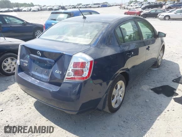 ✅ 2007 Nissan Sentra SL • VIN: 3N1AB61E67L618290 • Lot: 42693180. Wystawiony na IAAI z przebiegiem 89 800 mil. Bezpłatny archiwum sprzedaży aukcyjnych z USA i szczegółowy raport historii pojazdu na DreamBid. Zdjęcie 4.