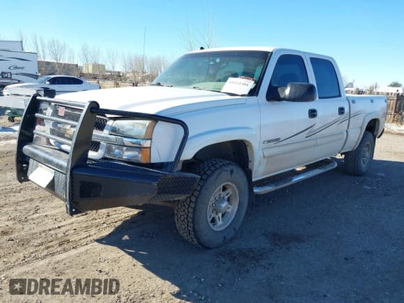 ✅ 2004 Chevrolet Silverado 2500HD LT3 • VIN: 1GCHK23G24F129507 • Лот: 41424301. Опубликован ранее на IAAI с пробегом 186 601 миль. Бесплатный доступ к архиву аукционных продаж из США и подробный отчёт об истории автомобиля на DreamBid. Изображение 23.