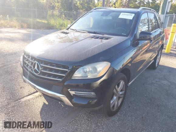 ✅ 2015 Mercedes-Benz M 350 • VIN: 4JGDA5HB6FA577230 • Lot: 43544951. Wystawiony na IAAI z przebiegiem 196 640 mil. Bezpłatny archiwum sprzedaży aukcyjnych z USA i szczegółowy raport historii pojazdu na DreamBid. Zdjęcie 2.