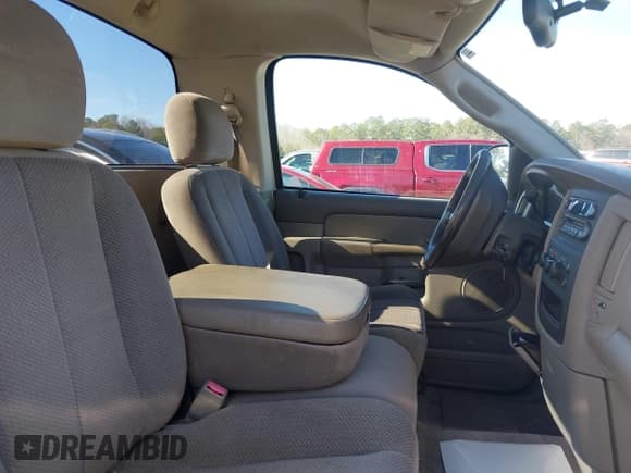 ✅ 2003 Dodge 1500 ST • VIN: 1D7HA16D73J638363 • Лот: 41421656. Опубликован ранее на IAAI с пробегом 207 687 миль. Бесплатный доступ к архиву аукционных продаж из США и подробный отчёт об истории автомобиля на DreamBid. Изображение 5.