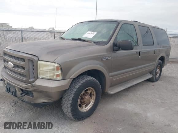 ✅ 2005 Ford Excursion Eddie Bauer • VIN: 1FMNU44L85EB52622 • Лот: 43825079. Опубликован ранее на IAAI с пробегом 226 490 миль. Бесплатный доступ к архиву аукционных продаж из США и подробный отчёт об истории автомобиля на DreamBid. Изображение 2.