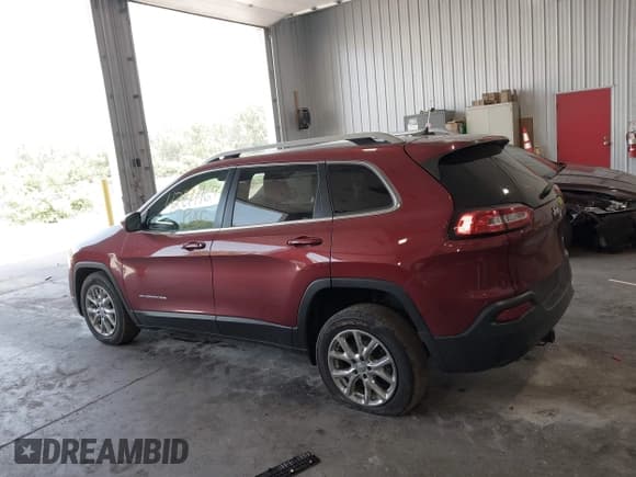✅ 2017 Jeep Cherokee Latitude • VIN: 1C4PJLCB8HW560464 • Lot: 42694469. Wystawiony na IAAI z przebiegiem 148 898 mil. Bezpłatny archiwum sprzedaży aukcyjnych z USA i szczegółowy raport historii pojazdu na DreamBid. Zdjęcie 14.