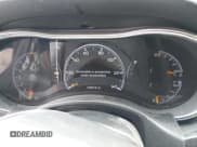 ✅ 2018 Jeep Grand Cherokee Altitude • VIN: 1C4RJEAG5JC125623 • Lot: 42725317. Wystawiony na IAAI z przebiegiem 109 018 mil. Bezpłatny archiwum sprzedaży aukcyjnych z USA i szczegółowy raport historii pojazdu na DreamBid. Zdjęcie 7.