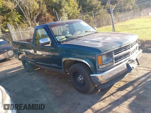 1995 Chevrolet Silverado 1500 with VIN 1GCEC14Z8SZ250810, listed as a IAAI auction lot 43402819 with 335,724 mi miles and . Bid and sale history available at DreamBid. Image 1.