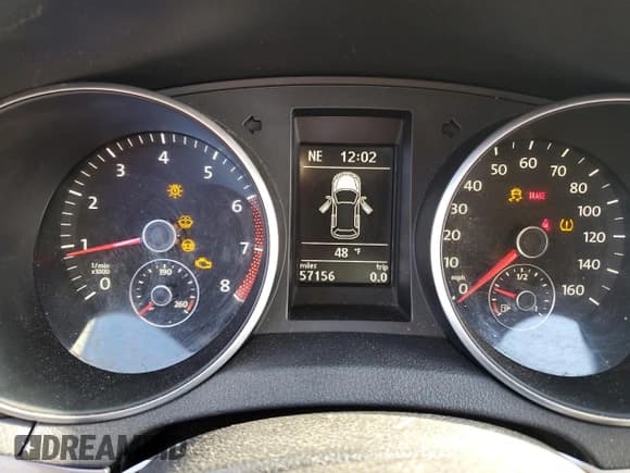 ✅ 2011 Volkswagen Golf • VIN: WVWAA7AJ1BW082287 • Lot: 47391885. Wystawiony na Copart z przebiegiem 57 156 mil. Bezpłatny archiwum sprzedaży aukcyjnych z USA i szczegółowy raport historii pojazdu na DreamBid. Zdjęcie 9.