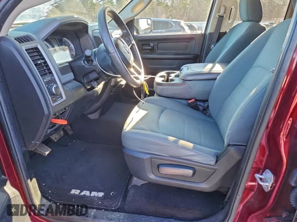 ✅ 2016 Ram 1500 Tradesman • VIN: 1C6RR7FM6GS379902 • Lot: 96057595. Wystawiony na Copart z przebiegiem 179 115 mil. Bezpłatny archiwum sprzedaży aukcyjnych z USA i szczegółowy raport historii pojazdu na DreamBid. Zdjęcie 7.