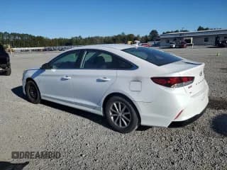 ✅ 2018 Hyundai Sonata SE • VIN: 5NPE24AF1JH728697 • Лот: 87377615. Опубликован ранее на Copart с пробегом 240 391 миль. Бесплатный доступ к архиву аукционных продаж из США и подробный отчёт об истории автомобиля на DreamBid. Изображение 2.