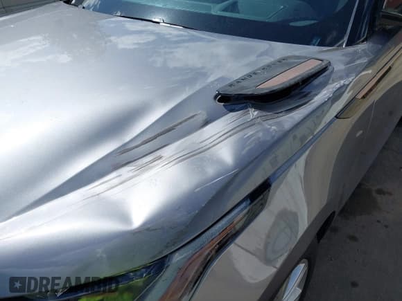 ✅ 2022 Land Rover Range Rover Velar R-Dynamic S • VIN: SALYT2EX2NA335489 • Lot: 41698762. Listed on IAAI with 32,212 mi. Free auction sales archive from the USA and detailed vehicle history report at DreamBid. Image 6.