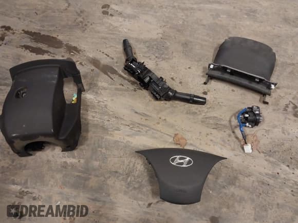 ✅ 2012 Hyundai Elantra GLS • VIN: KMHDH4AE6CU188897 • Лот: 43757188. Опубликован ранее на IAAI с пробегом 236 080 миль. Бесплатный доступ к архиву аукционных продаж из США и подробный отчёт об истории автомобиля на DreamBid. Изображение 12.