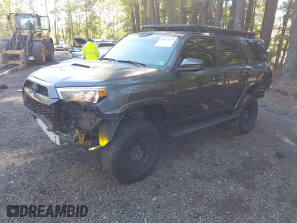✅ 2016 Toyota 4Runner Limited • VIN: JTEBU5JR1G5307158 • Lot: 43367135. Wystawiony na IAAI z przebiegiem 155 624 mil. Bezpłatny archiwum sprzedaży aukcyjnych z USA i szczegółowy raport historii pojazdu na DreamBid. Zdjęcie 18.