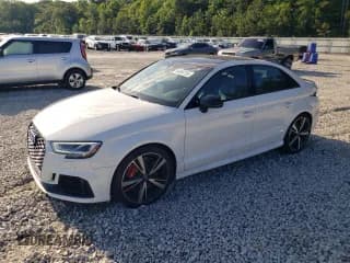 ✅ 2019 Audi RS 3 • VIN: WUABWGFFXKA906071 • Лот: 58096755. Опубликован ранее на Copart с пробегом 53 501 миль. Бесплатный доступ к архиву аукционных продаж из США и подробный отчёт об истории автомобиля на DreamBid. Изображение 1.