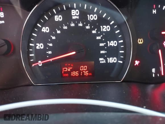 ✅ 2014 Kia Sorento LX • VIN: 5XYKT4A6XEG517687 • Лот: 43676103. Опубликован ранее на IAAI с пробегом 186 176 миль. Бесплатный доступ к архиву аукционных продаж из США и подробный отчёт об истории автомобиля на DreamBid. Изображение 15.