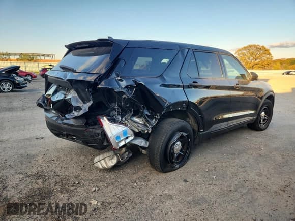 ✅ 2022 Ford Police Interceptor Utility • VIN: 1FM5K8AB2NGB80770 • Лот: 57167615. Опубликован ранее на Copart с пробегом 48 502 миль. Бесплатный доступ к архиву аукционных продаж из США и подробный отчёт об истории автомобиля на DreamBid. Изображение 3.