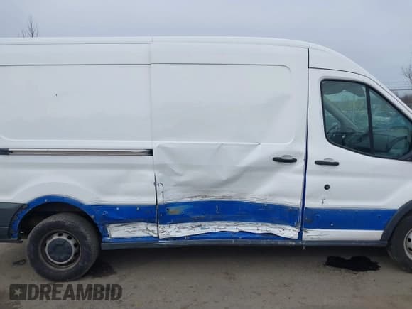 ✅ 2016 Ford Transit Cargo • VIN: 1FTYR2CM6GKA12848 • Lot: 41738033. Listed on IAAI with 164,129 mi. Free auction sales archive from the USA and detailed vehicle history report at DreamBid. Image 13.