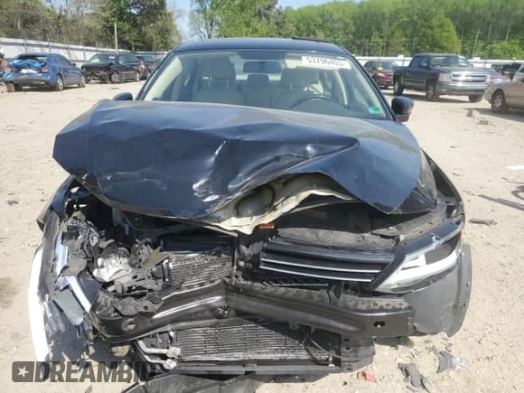 ✅ 2013 Volkswagen Jetta TDI w/Premium • VIN: 3VWLL7AJ5DM389660 • Lot: 53796405. Listed on Copart with 82,151 mi. Free auction sales archive from the USA and detailed vehicle history report at DreamBid. Image 5.