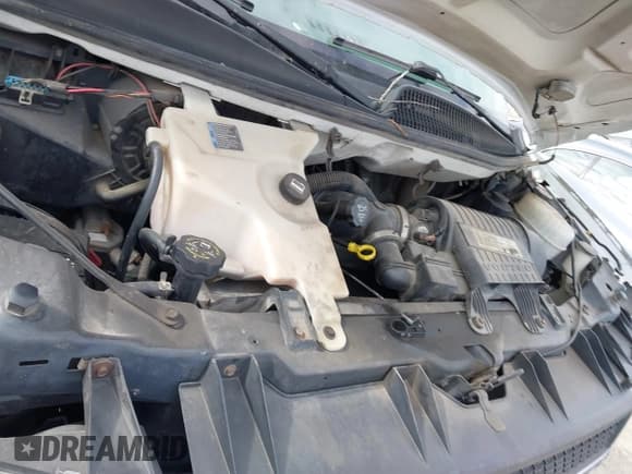 ✅ 2008 Chevrolet Express Passenger • VIN: 1GAHG39K881142695 • Lot: 41257254. Listed on IAAI with 261,076 mi. Free auction sales archive from the USA and detailed vehicle history report at DreamBid. Image 10.