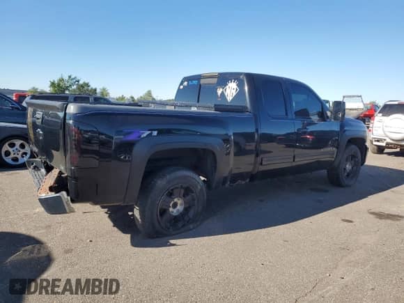 2012 Chevrolet Silverado 1500 LTZ с VIN 1GCRKTE71CZ187905, выставлен на аукционе Copart как лот 85349105 с пробегом 232 644 миль миль и Списание • Salvage title. История ставок и продаж доступна на DreamBid. Изображение 3.