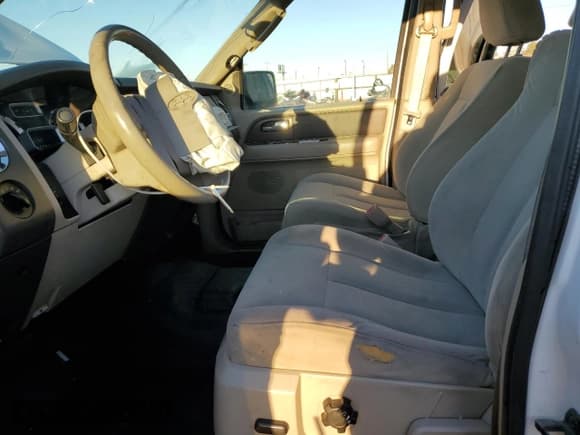 ✅ 2009 Ford Expedition SSV • VIN: 1FMFU16599EA78599 • Лот: 61932605. Опубликован ранее на Copart с пробегом 136 554 миль. Бесплатный доступ к архиву аукционных продаж из США и подробный отчёт об истории автомобиля на DreamBid. Изображение 7.