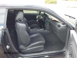 2011 Dodge Challenger SRT-8 z VIN 2B3CJ7DJXBH569153, wystawiony jako IAAI lot #43547248 z przebiegiem 67 886 mil mil oraz . Historia ofert i sprzedaży dostępna na DreamBid. Obrazek 5.