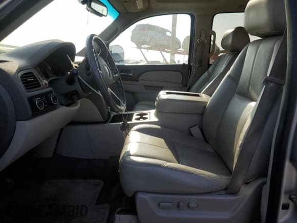 ✅ 2012 GMC Yukon XL SLT • VIN: 1GKS2KE74CR240452 • Lot: 81281595. Listed on Copart with 187,480 mi. Free auction sales archive from the USA and detailed vehicle history report at DreamBid. Image 7.