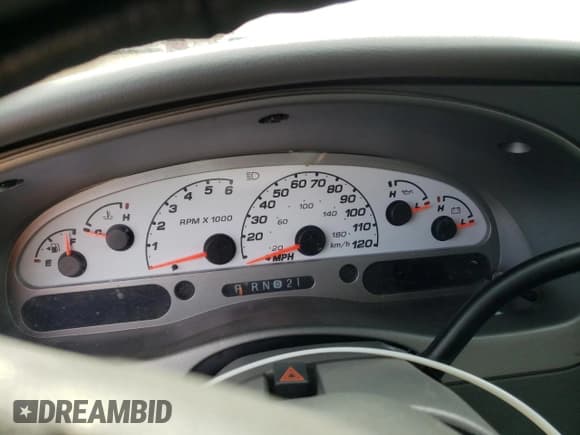 ✅ 2004 Ford Explorer Sport Trac XLS • VIN: 1FMZU67K44UB80387 • Lot: 70264075. Wystawiony na Copart z przebiegiem 200 000 mil. Bezpłatny archiwum sprzedaży aukcyjnych z USA i szczegółowy raport historii pojazdu na DreamBid. Zdjęcie 9.