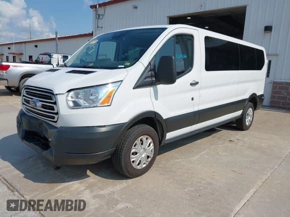 ✅ 2019 Ford Transit Passenger XL • VIN: 1FBZX2YM7KKA15693 • Lot: 42455026. Listed on IAAI with 306,315 mi. Free auction sales archive from the USA and detailed vehicle history report at DreamBid. Image 18.