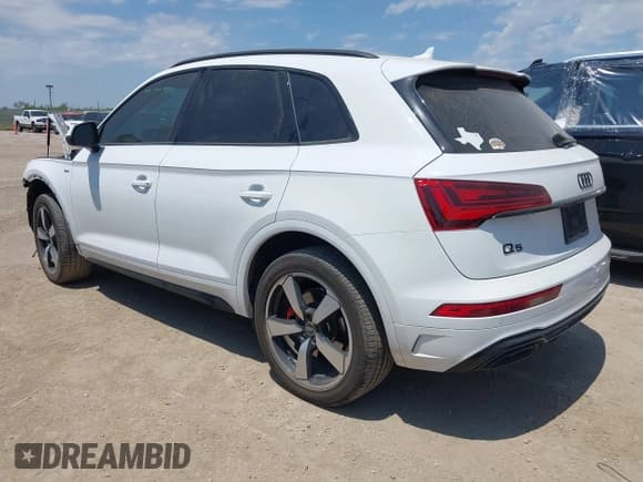 ✅ 2024 Audi Q5 S line Premium Plus • VIN: WA1EAAFYXR2054911 • Лот: 42981572. Опубликован ранее на IAAI с пробегом 16 247 миль. Бесплатный доступ к архиву аукционных продаж из США и подробный отчёт об истории автомобиля на DreamBid. Изображение 3.