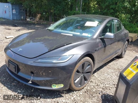 ✅ 2024 Tesla Model 3 • VIN: 5YJ3E1EA4RF767337 • Lot: 42810673. Wystawiony na IAAI z przebiegiem 20 256 mil. Bezpłatny archiwum sprzedaży aukcyjnych z USA i szczegółowy raport historii pojazdu na DreamBid. Zdjęcie 2.