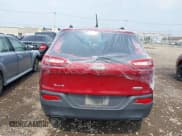 ✅ 2017 Jeep Cherokee Latitude • VIN: 1C4PJMCS8HW507107 • Lot: 42912206. Wystawiony na IAAI z przebiegiem 109 823 mil. Bezpłatny archiwum sprzedaży aukcyjnych z USA i szczegółowy raport historii pojazdu na DreamBid. Zdjęcie 16.