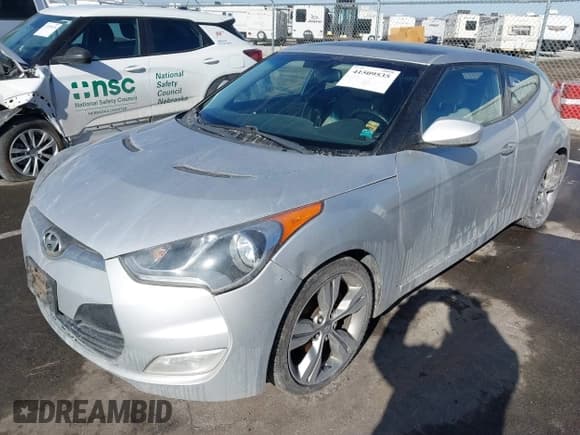 ✅ 2012 Hyundai Veloster w/Gray Int • VIN: KMHTC6AD5CU061815 • Lot: 41509535. Wystawiony na IAAI z przebiegiem 146 229 mil. Bezpłatny archiwum sprzedaży aukcyjnych z USA i szczegółowy raport historii pojazdu na DreamBid. Zdjęcie 6.