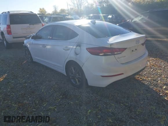 ✅ 2018 Hyundai Elantra SEL • VIN: 5NPD84LF8JH224509 • Lot: 43626514. Listed on IAAI with 23,847 mi. Free auction sales archive from the USA and detailed vehicle history report at DreamBid. Image 3.