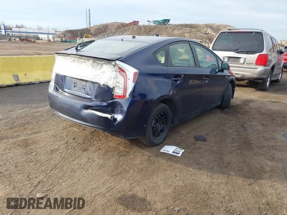 ✅ 2012 Toyota Prius Three • VIN: JTDKN3DU6C0333333 • Лот: 43760207. Опубликован ранее на IAAI с пробегом 216 250 миль. Бесплатный доступ к архиву аукционных продаж из США и подробный отчёт об истории автомобиля на DreamBid. Изображение 4.