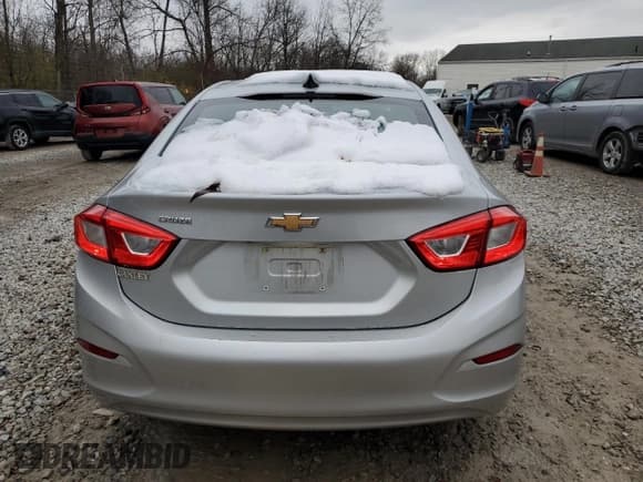 ✅ 2016 Chevrolet Cruze LS • VIN: 1G1BC5SM9G7240459 • Lot: 92161605. Listed on Copart with 142,809 mi. Free auction sales archive from the USA and detailed vehicle history report at DreamBid. Image 6.