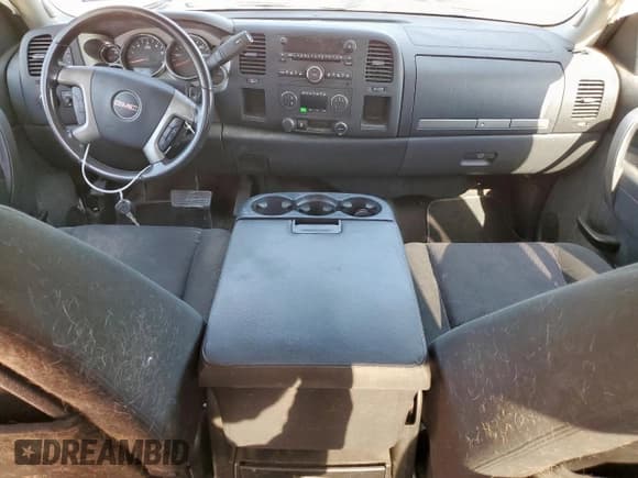 ✅ 2013 GMC Sierra 1500 SLE • VIN: 1GTR1VE07DZ300498 • Lot: 71650305. Wystawiony na Copart z przebiegiem 80 278 mil. Bezpłatny archiwum sprzedaży aukcyjnych z USA i szczegółowy raport historii pojazdu na DreamBid. Zdjęcie 8.