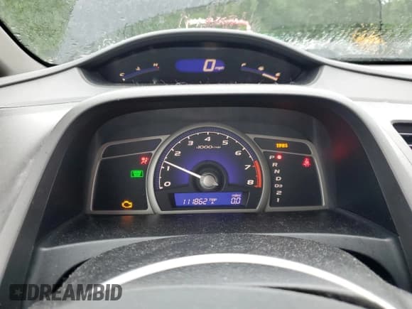 ✅ 2010 Honda Civic LX • VIN: 2HGFA1F50AH571664 • Lot: 60196285. Listed on Copart with 111,862 mi. Free auction sales archive from the USA and detailed vehicle history report at DreamBid. Image 9.