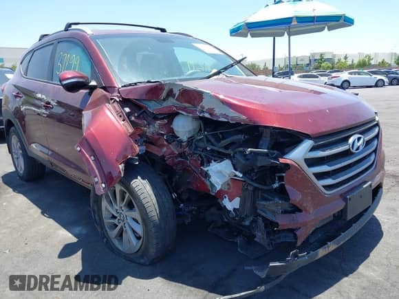 2017 Hyundai Tucson SE Plus z VIN KM8J33A48HU408633, wystawiony jako IAAI lot #42537299 z przebiegiem 39 968 mil mil oraz . Historia ofert i sprzedaży dostępna na DreamBid. Obrazek 1.